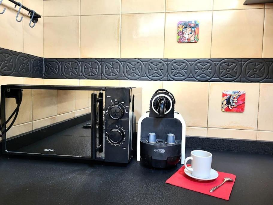 Flamenco, Apartamento Exclusivo De Dos Habitaciones En El Pleno Del Casco Antiguo, Alicante, Playa, Centro Historico, Rambla Экстерьер фото